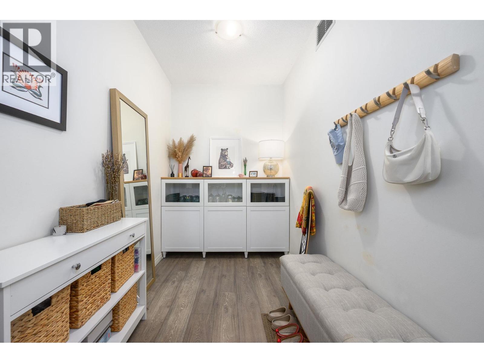 405 168 E Esplanade, North Vancouver, British Columbia  V7L 4X8 - Photo 17 - R3105764