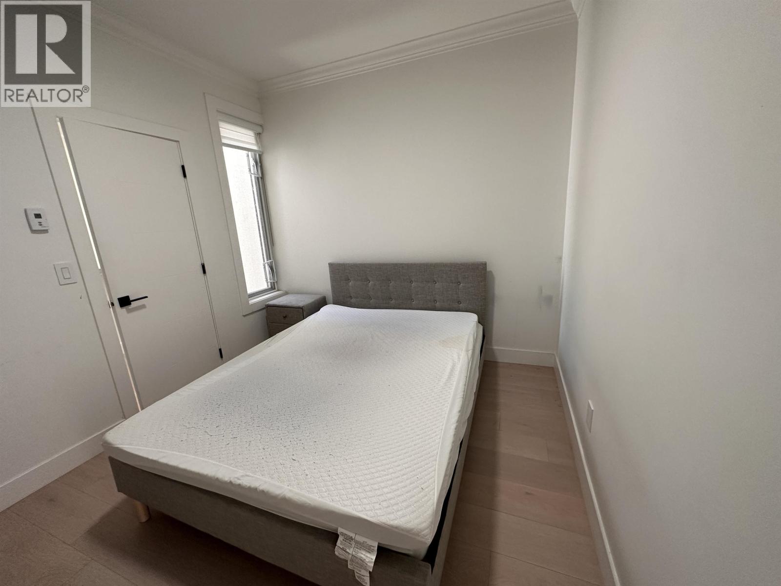 37xx Myrtle Street, Burnaby, British Columbia  V5C 4E8 - Photo 1 - R3105757