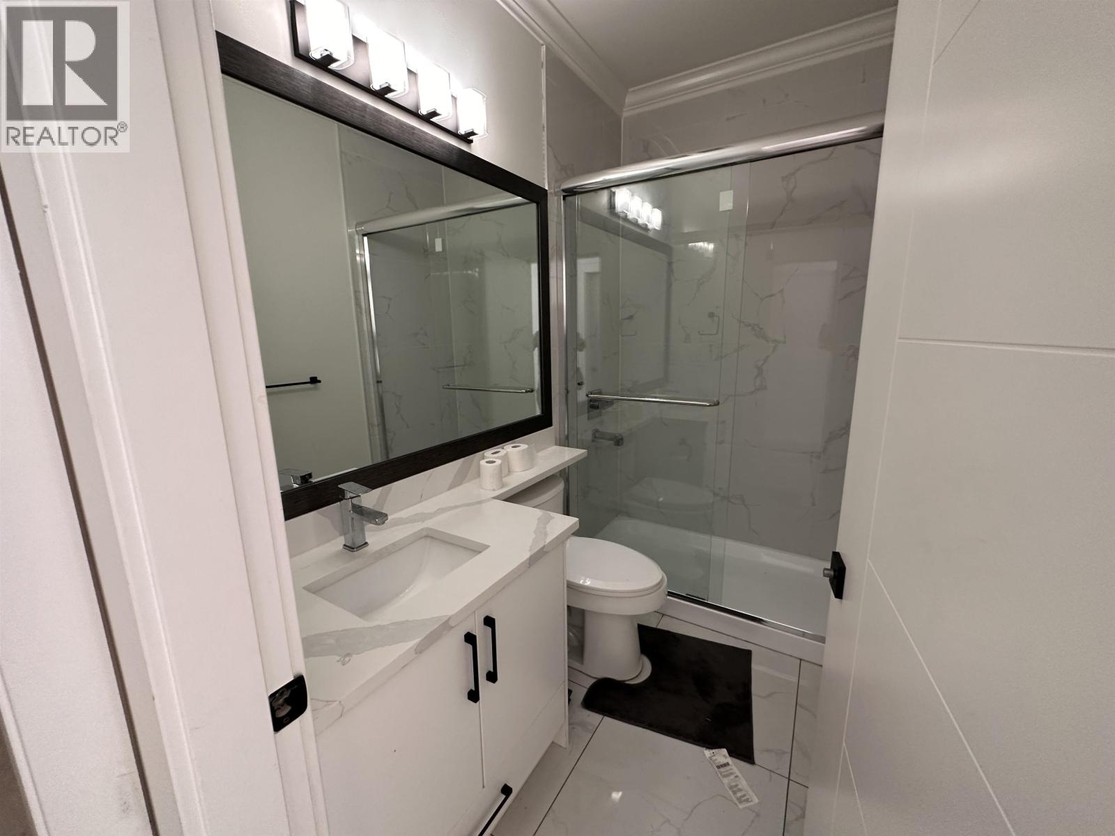 37xx Myrtle Street, Burnaby, British Columbia  V5C 4E8 - Photo 2 - R3105757