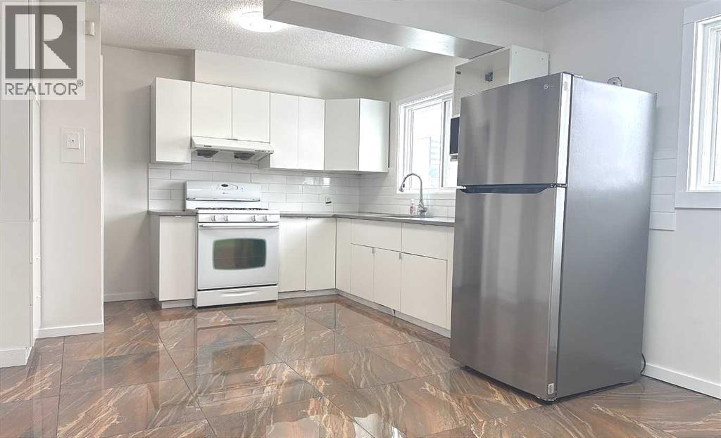 3229 19 Avenue Se, Calgary, Alberta  T2B 0A4 - Photo 5 - A2297440