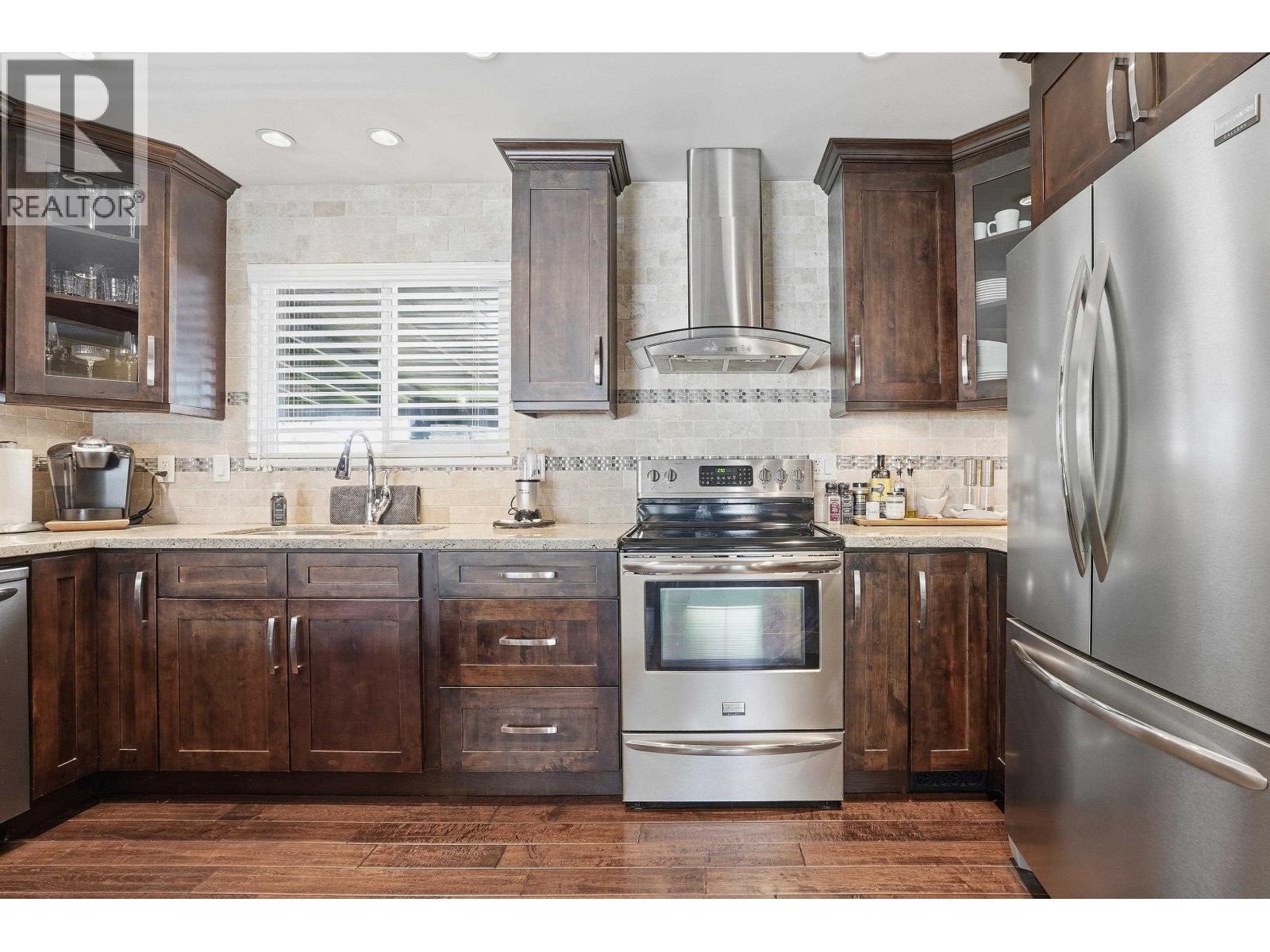 846 Wright Avenue, Port Coquitlam, British Columbia  V3B 1W1 - Photo 3 - R3105718