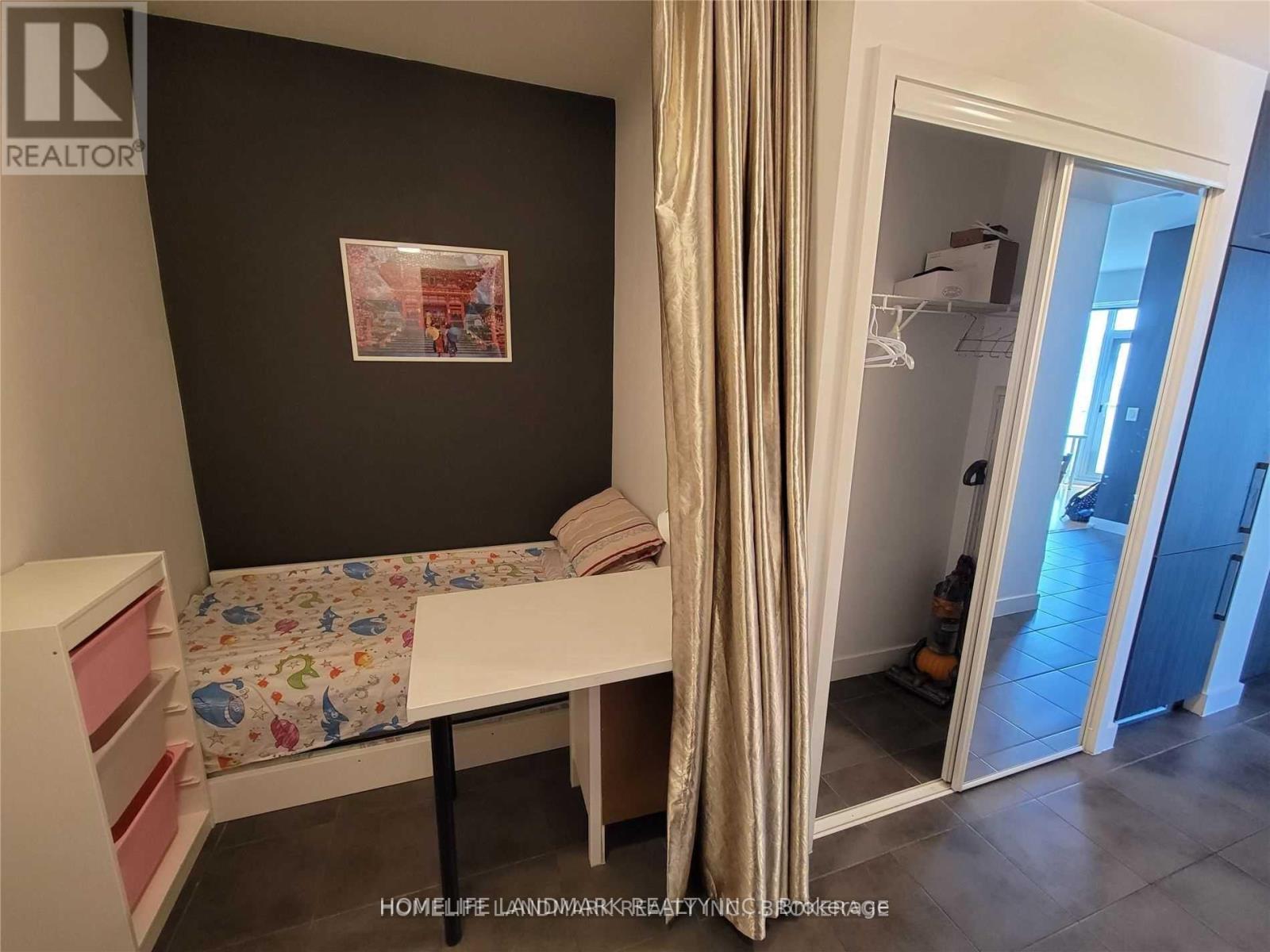 1905 - 14 York Street, Toronto, Ontario  M5J 0B1 - Photo 10 - C12942136