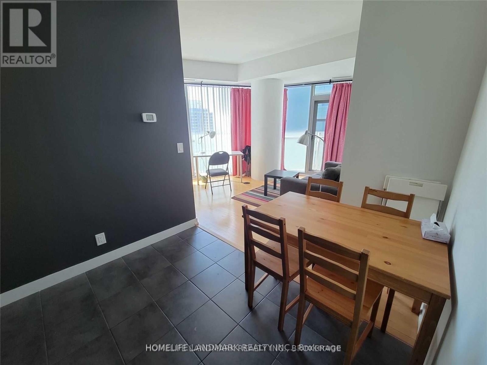 1905 - 14 York Street, Toronto, Ontario  M5J 0B1 - Photo 2 - C12942136