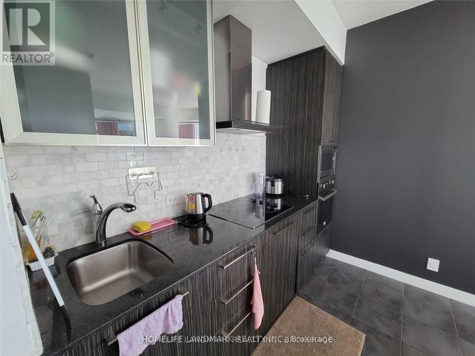 1905 - 14 York Street, Toronto, Ontario  M5J 0B1 - Photo 3 - C12942136