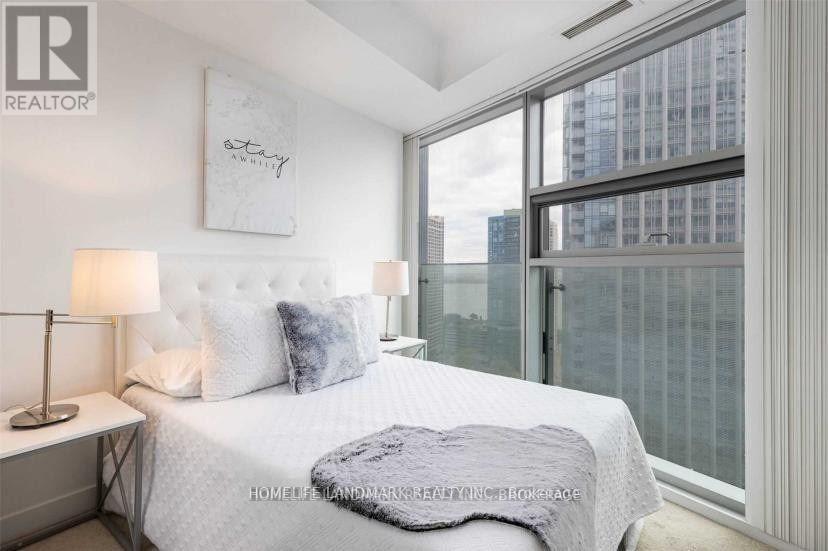 1905 - 14 York Street, Toronto, Ontario  M5J 0B1 - Photo 4 - C12942136