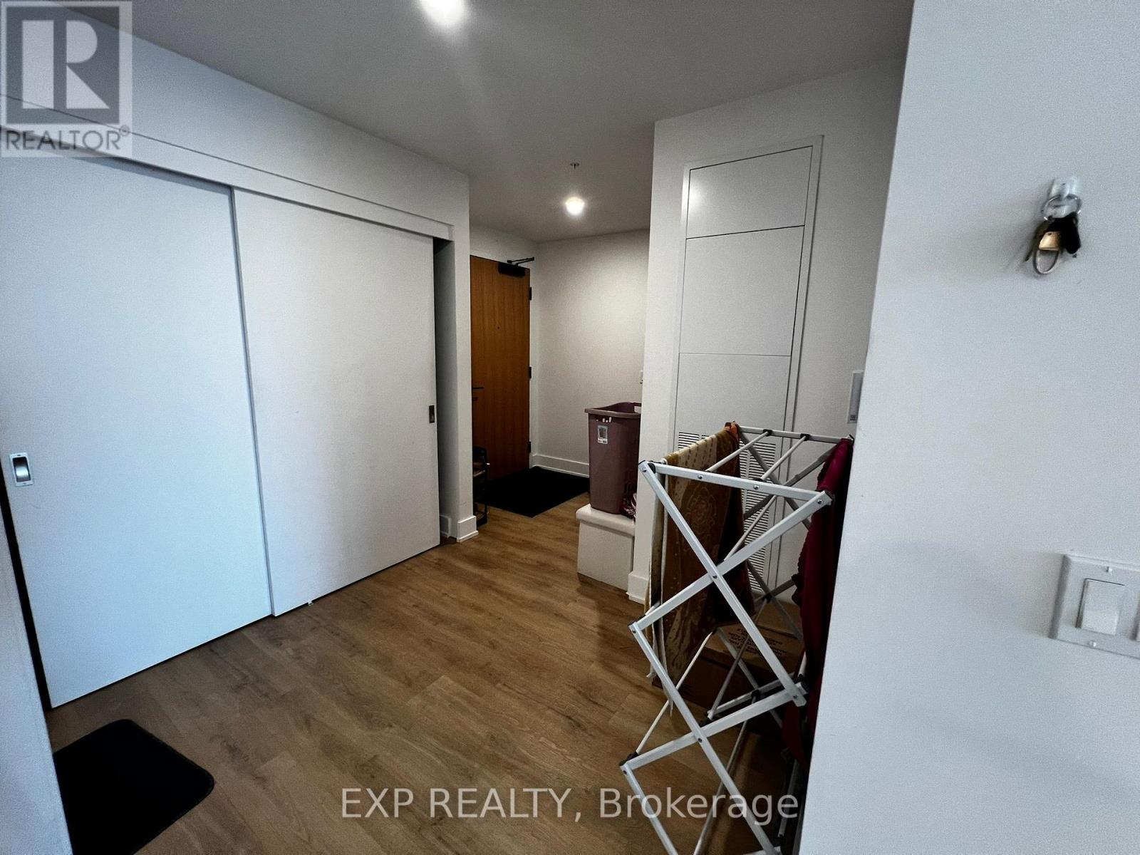 309 - 929 Richmond Road, Ottawa, Ontario  K2B 6R1 - Photo 8 - X12942128