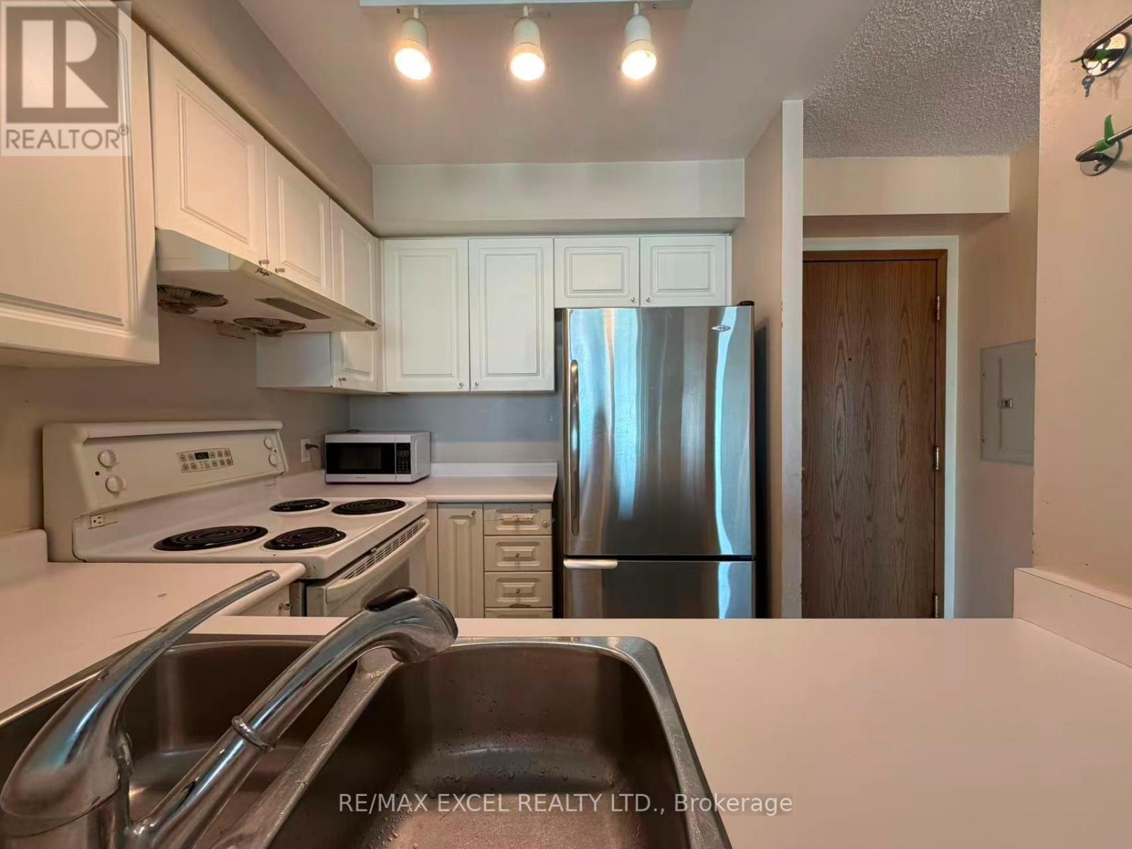 2309 - 11 Lee Centre Drive, Toronto, Ontario  M1H 3J5 - Photo 8 - E12942122