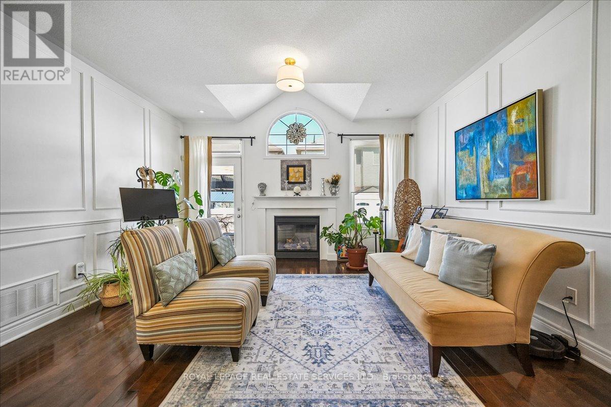 693 Savoline Boulevard, Milton, Ontario  L9T 0N2 - Photo 10 - W12942126