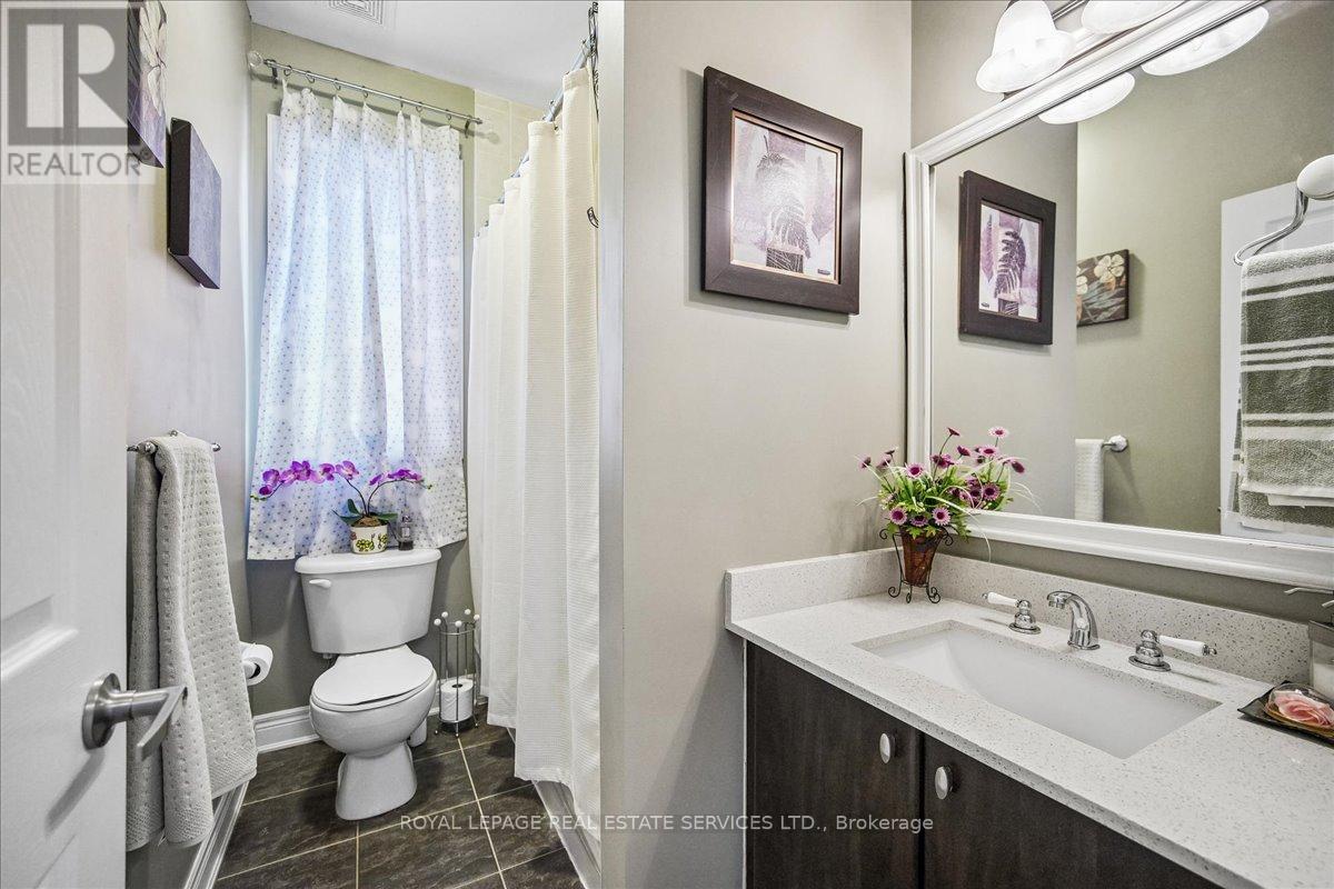 693 Savoline Boulevard, Milton, Ontario  L9T 0N2 - Photo 11 - W12942126