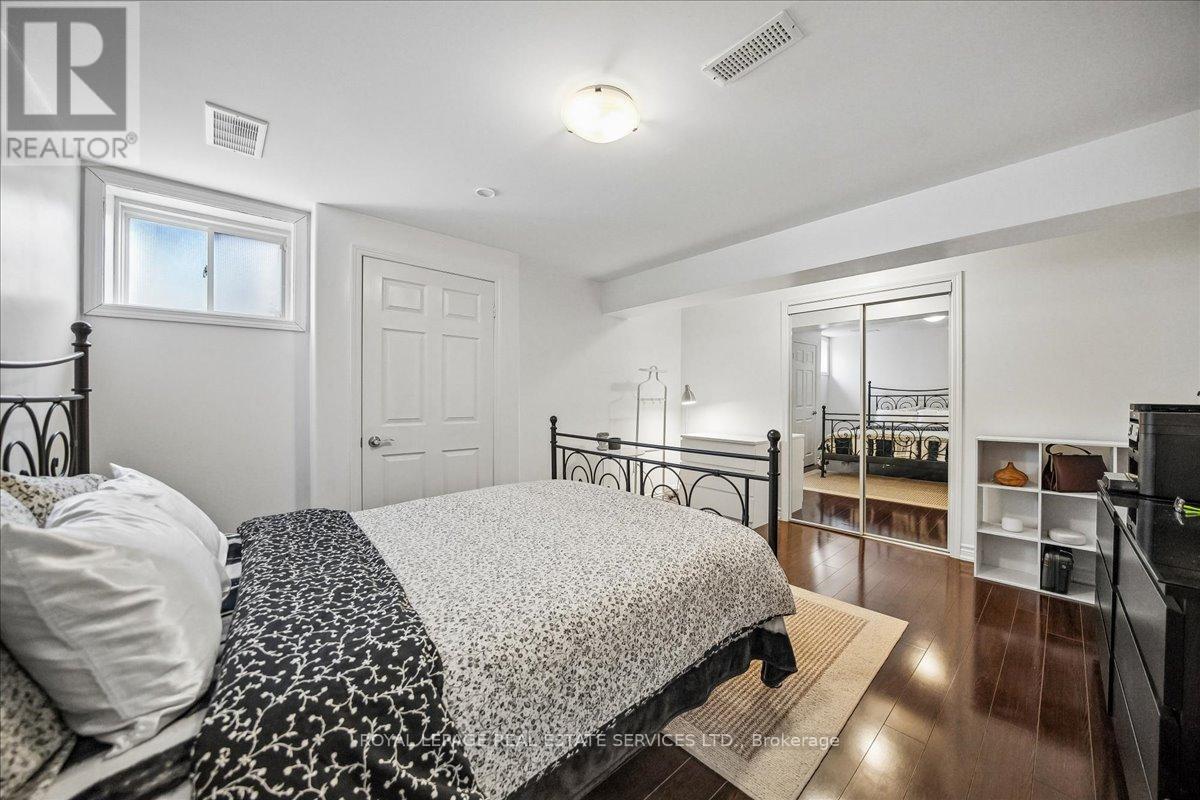 693 Savoline Boulevard, Milton, Ontario  L9T 0N2 - Photo 20 - W12942126