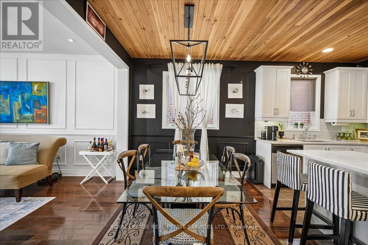 693 Savoline Boulevard, Milton, Ontario  L9T 0N2 - Photo 4 - W12942126