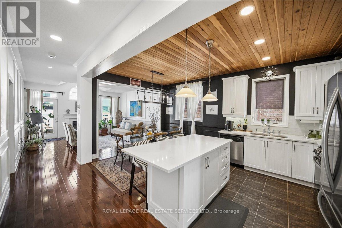 693 Savoline Boulevard, Milton, Ontario  L9T 0N2 - Photo 8 - W12942126