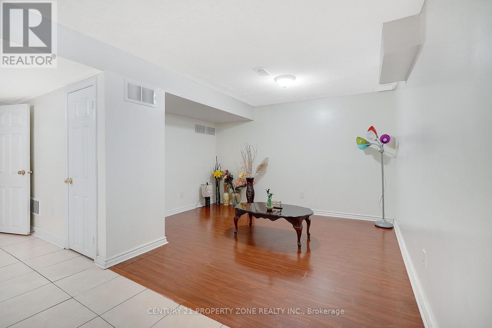 43 Alice Springs Crescent, Brampton, Ontario L6X 0R7 - Photo 32 - W12942134