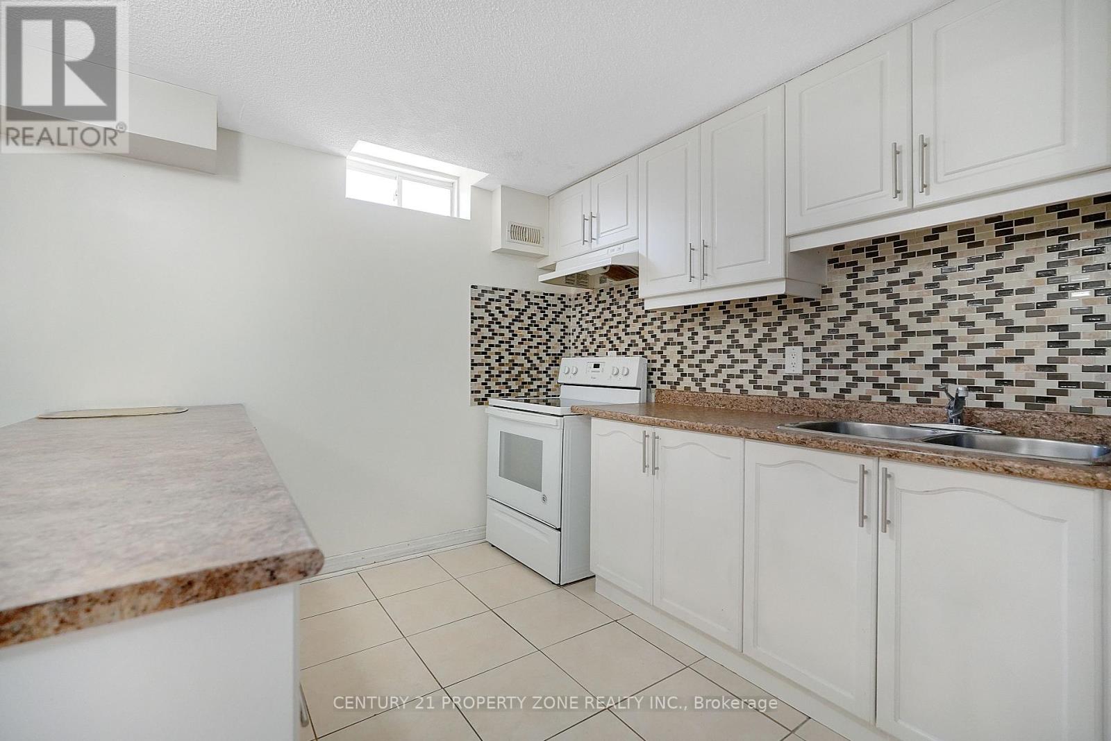 43 Alice Springs Crescent, Brampton, Ontario L6X 0R7 - Photo 33 - W12942134