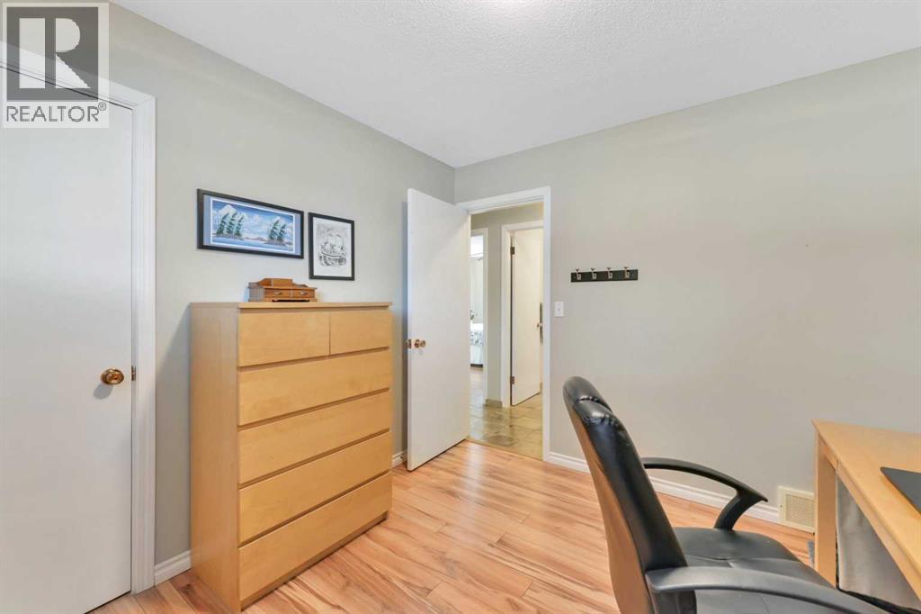 31 Mitchell Avenue, Red Deer, Alberta  T4N 0L5 - Photo 28 - A2288984