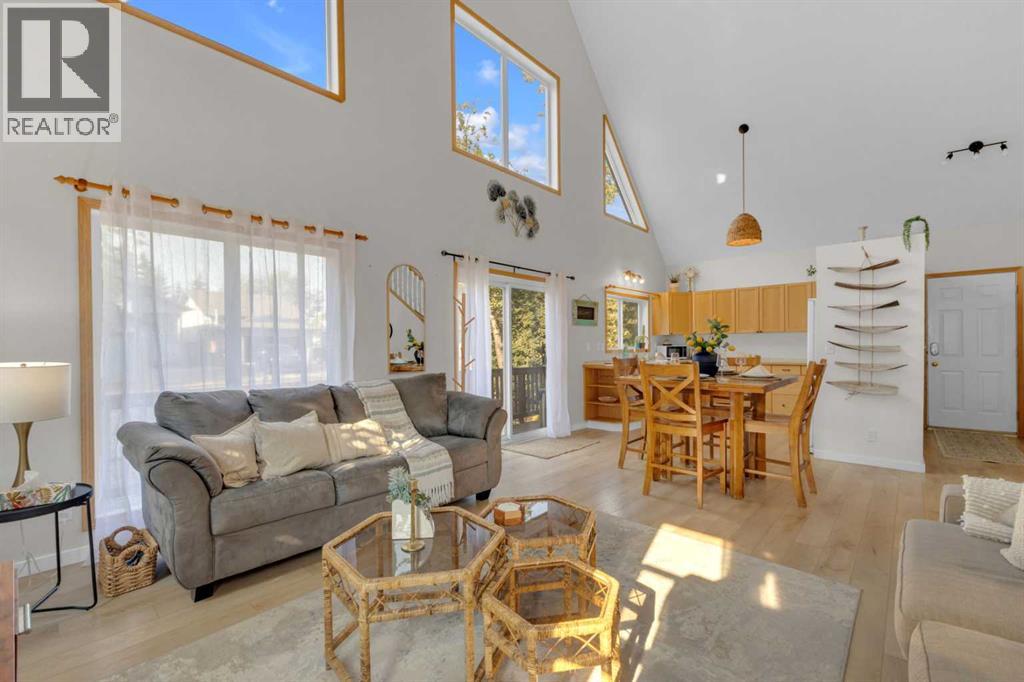 5023 36 Street, Sylvan Lake, Alberta  T4S 1B2 - Photo 4 - A2296606