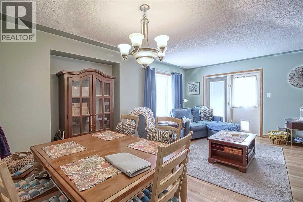 1701 Mossip Avenue, Crossfield, Alberta  T0M 0S0 - Photo 12 - A2289649