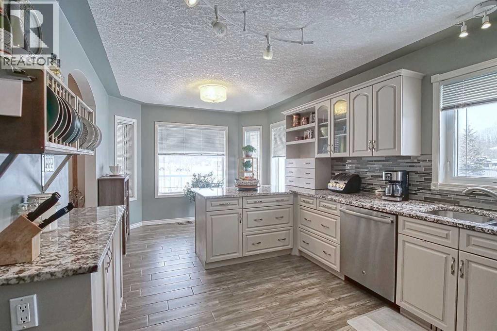 1701 Mossip Avenue, Crossfield, Alberta  T0M 0S0 - Photo 10 - A2289649