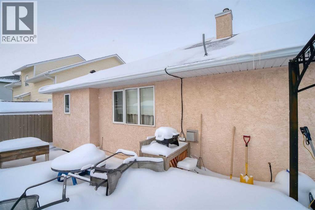 1701 Mossip Avenue, Crossfield, Alberta  T0M 0S0 - Photo 48 - A2289649