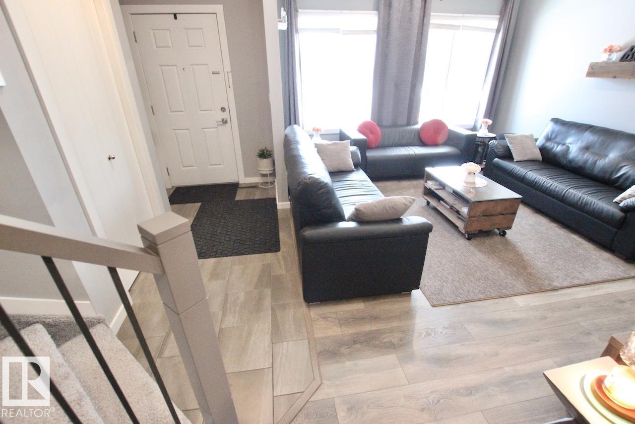 2652 Maple Wy Nw, Edmonton, Alberta  T6T 2G3 - Photo 4 - E4479948