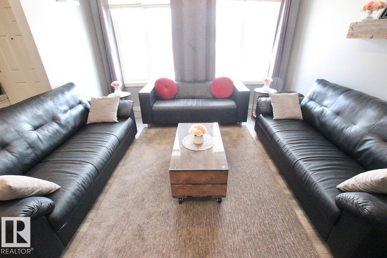 2652 Maple Wy Nw, Edmonton, Alberta  T6T 2G3 - Photo 5 - E4479948