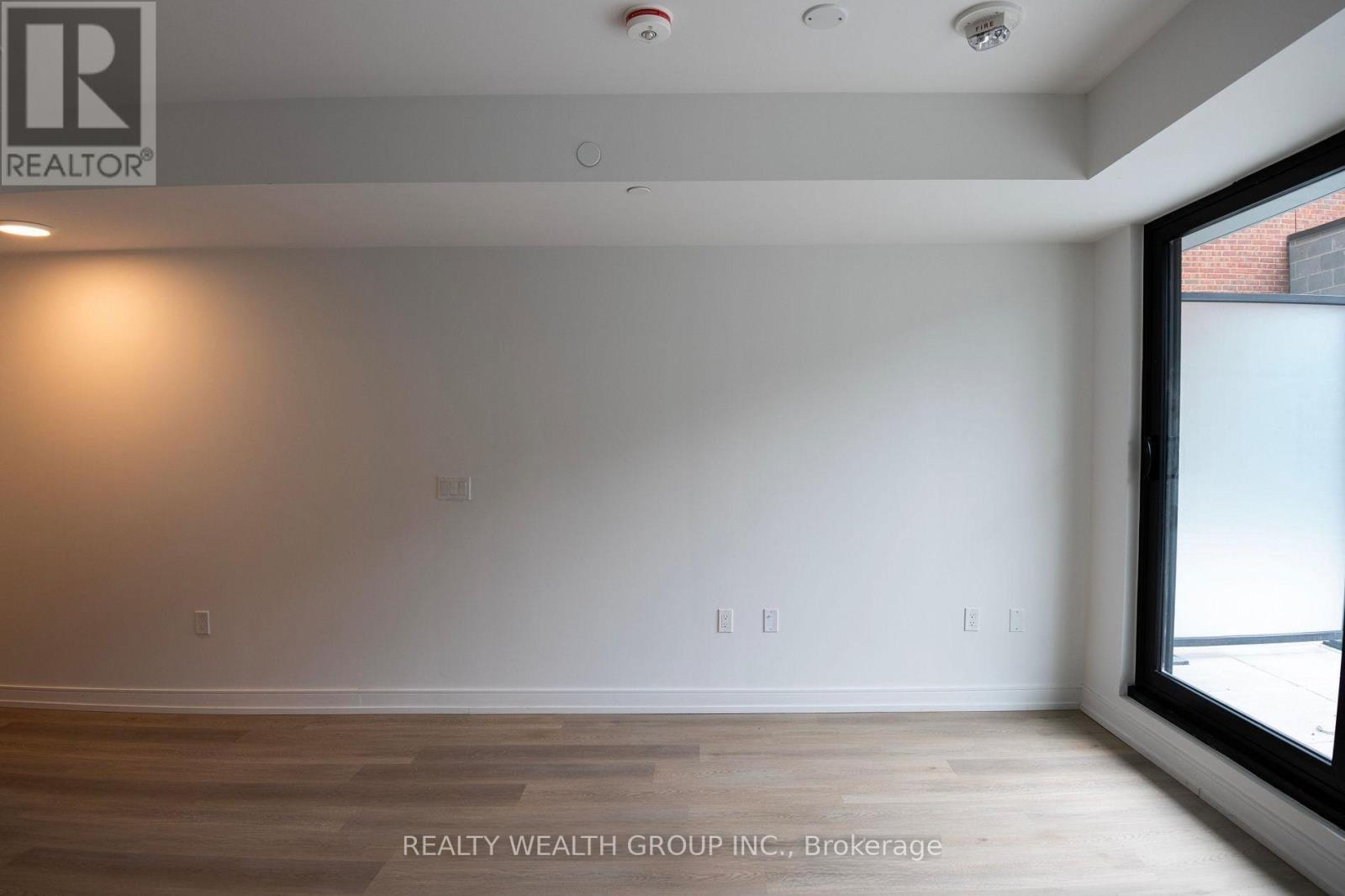 335 - 1 Jarvis Street, Hamilton, Ontario  L8R 3J2 - Photo 11 - X12942120