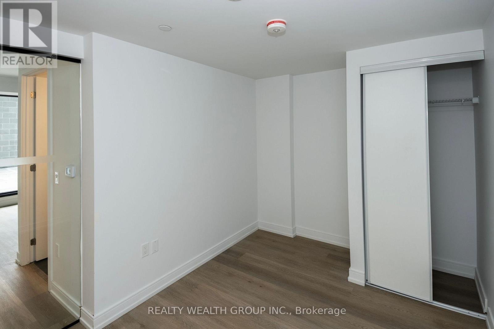 335 - 1 Jarvis Street, Hamilton, Ontario  L8R 3J2 - Photo 7 - X12942120