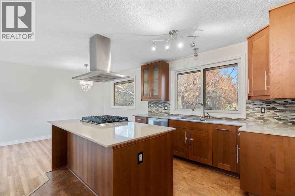 81 Westminster Drive SW, Calgary, Alberta  T3C 2T2 - Photo 6 - A2286445