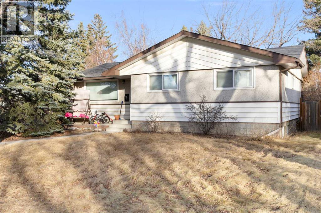 81 Westminster Drive SW, Calgary, Alberta  T3C 2T2 - Photo 2 - A2286445