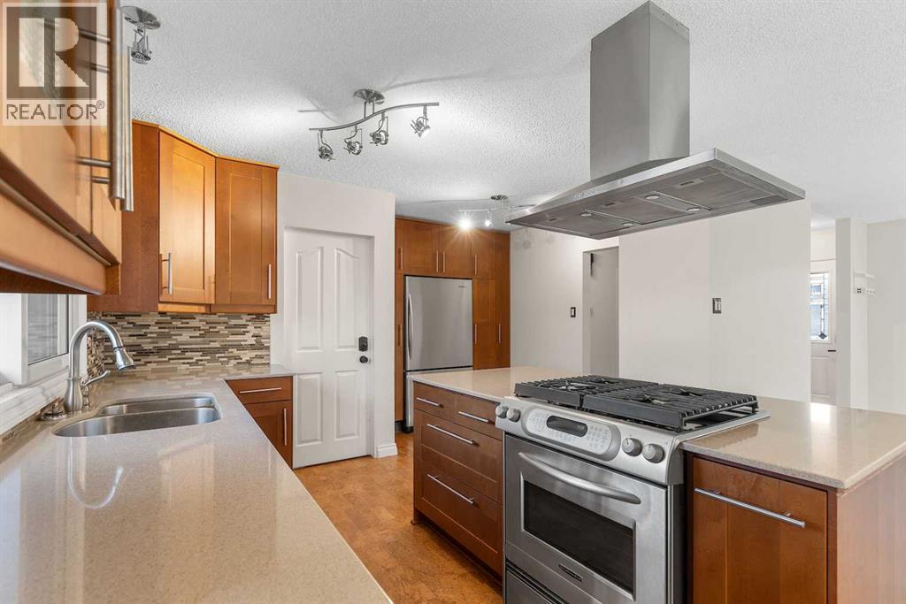 81 Westminster Drive SW, Calgary, Alberta  T3C 2T2 - Photo 7 - A2286445