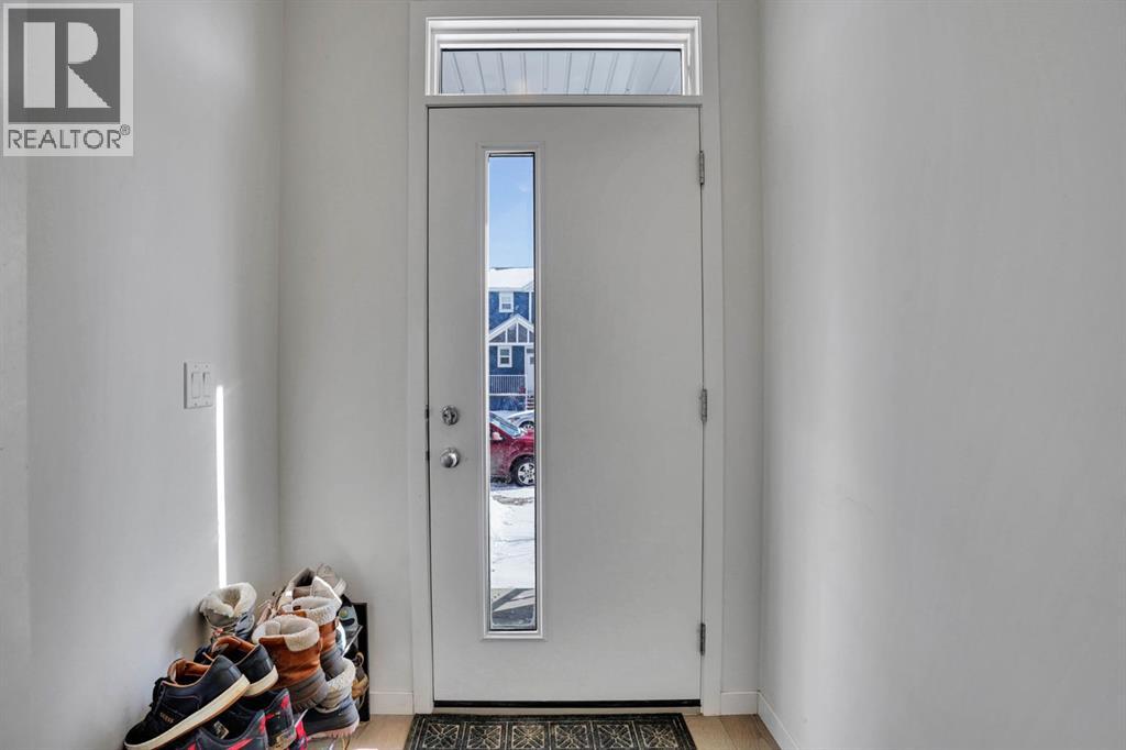 137 Seton Villas Se, Calgary, Alberta  T3M 3L8 - Photo 3 - A2295525