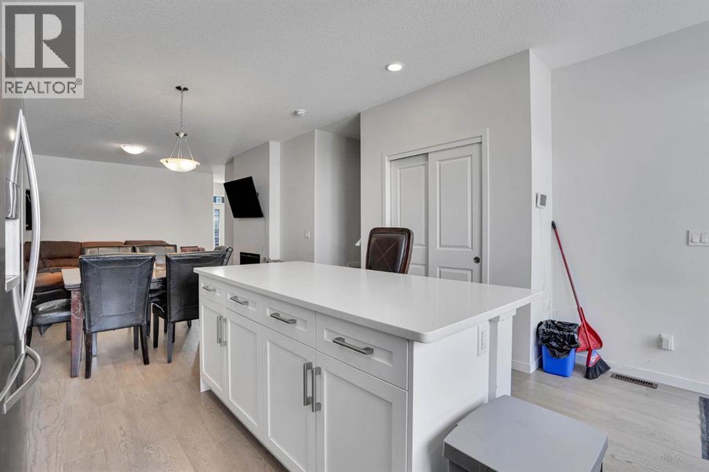 137 Seton Villas Se, Calgary, Alberta  T3M 3L8 - Photo 7 - A2295525