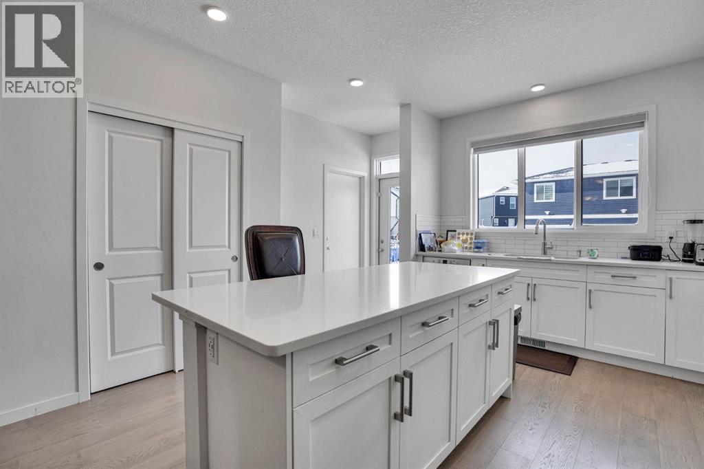 137 Seton Villas Se, Calgary, Alberta  T3M 3L8 - Photo 8 - A2295525