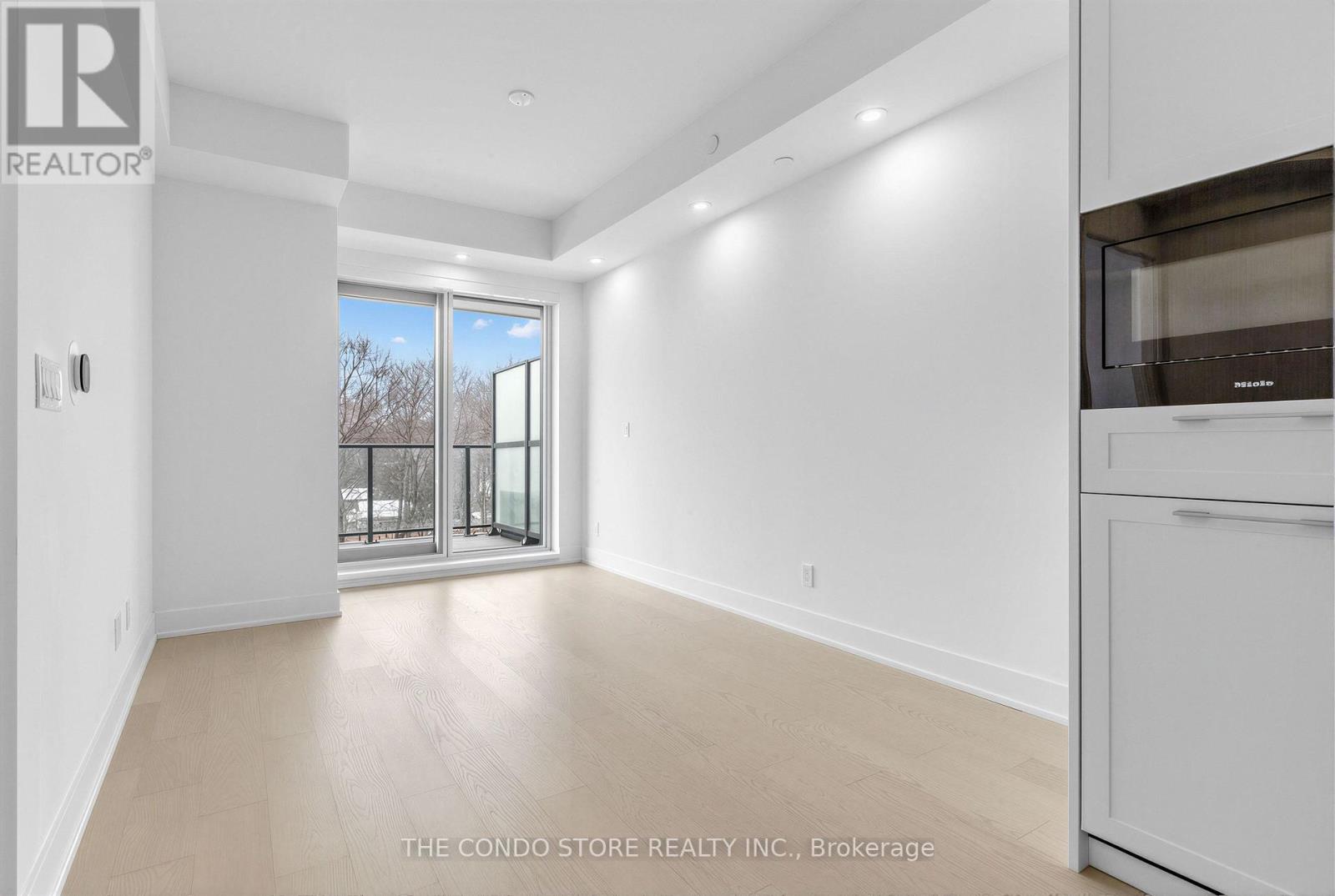 508 - 8 Manor Road W, Toronto, Ontario  M4S 0E6 - Photo 5 - C12942140