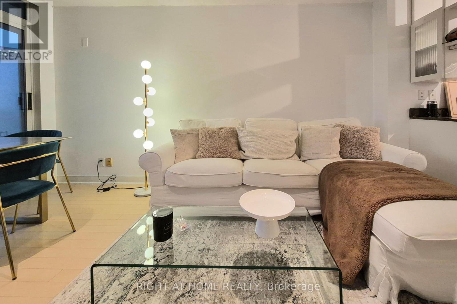 3305 - 397 Front Street W, Toronto, Ontario  M5V 3S1 - Photo 5 - C12942144