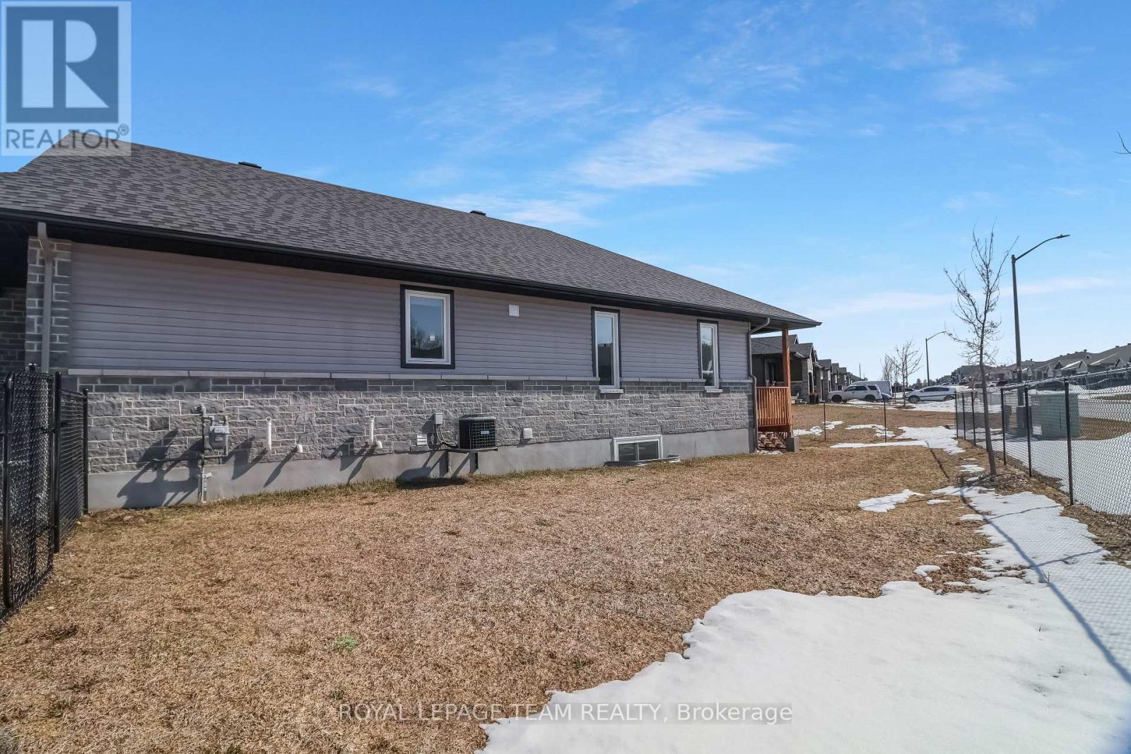 20 Seabert Drive, Arnprior, Ontario  K7S 0H9 - Photo 37 - X12942146