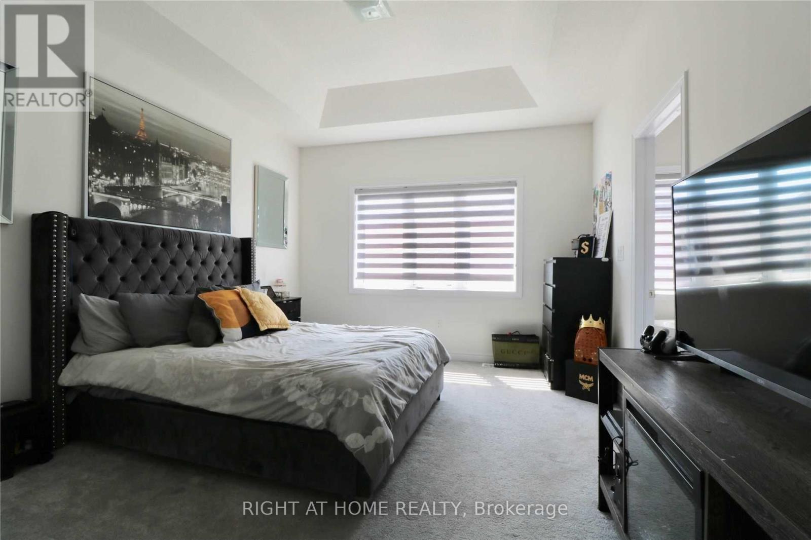 9 Conarty Crescent, Whitby, Ontario  L1P 2A9 - Photo 10 - E12942150