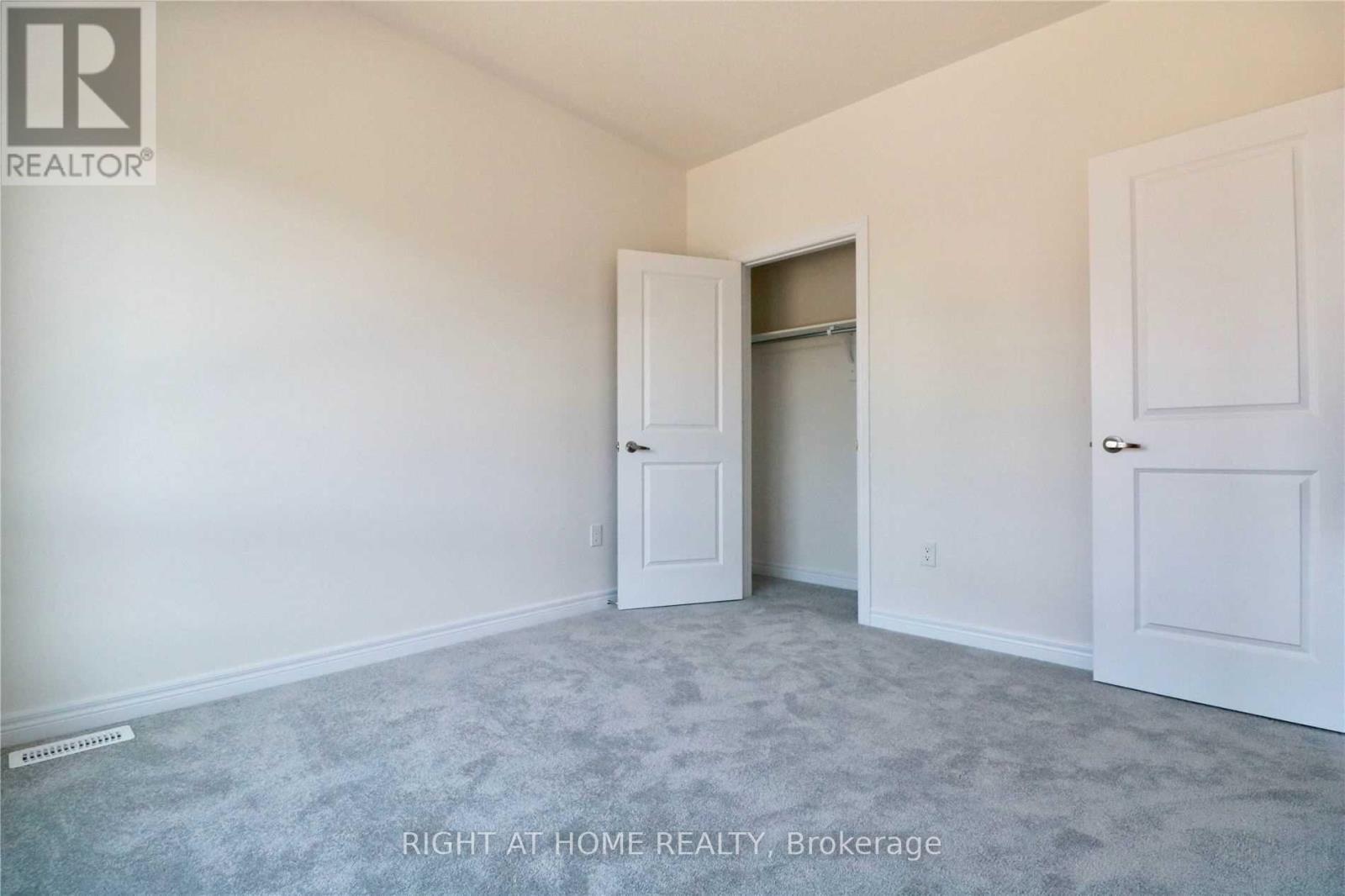 9 Conarty Crescent, Whitby, Ontario  L1P 2A9 - Photo 13 - E12942150