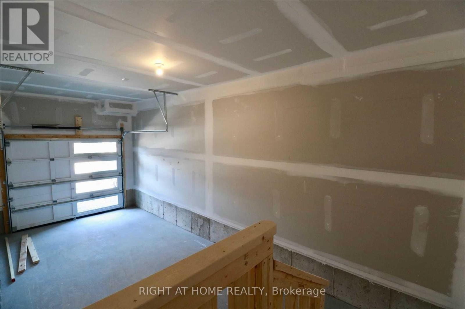 9 Conarty Crescent, Whitby, Ontario  L1P 2A9 - Photo 22 - E12942150