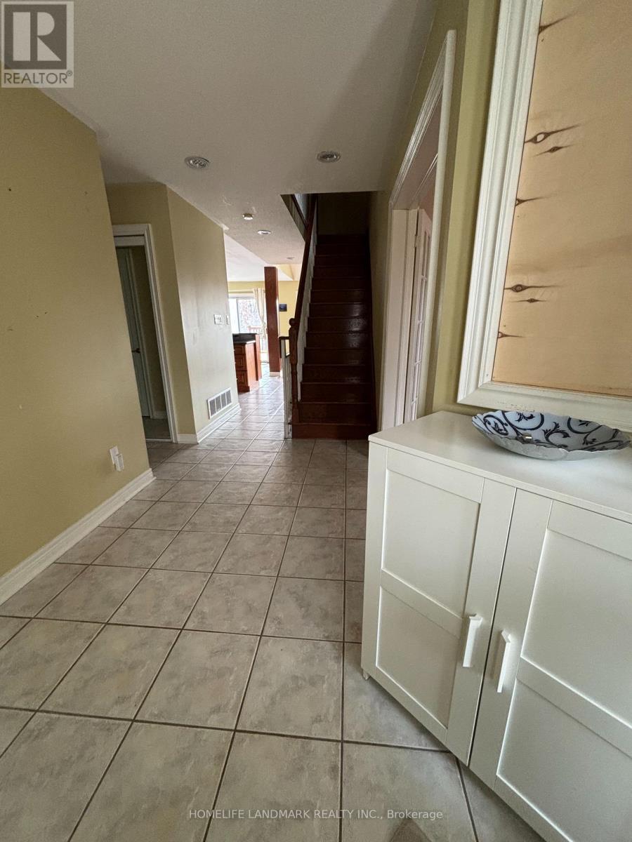 380 Stone Road, Aurora, Ontario  L4G 6Z5 - Photo 2 - N12942154