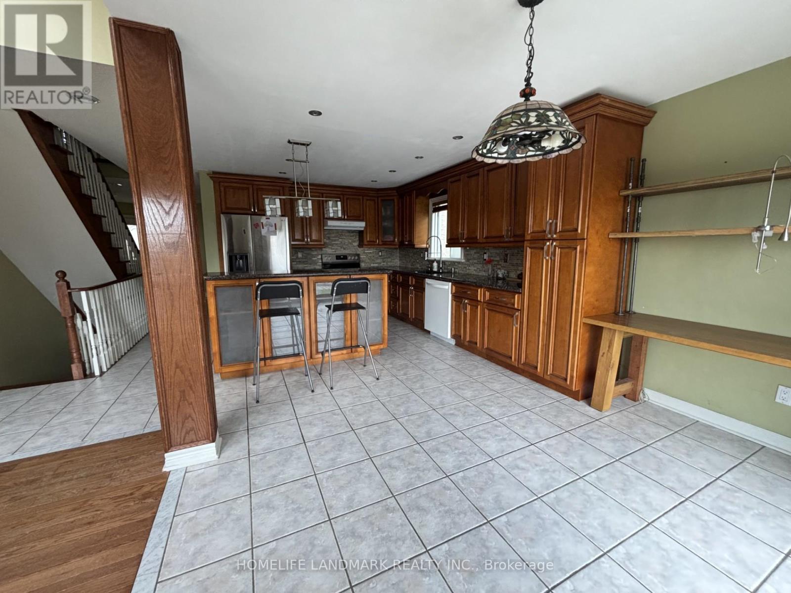 380 Stone Road, Aurora, Ontario  L4G 6Z5 - Photo 5 - N12942154