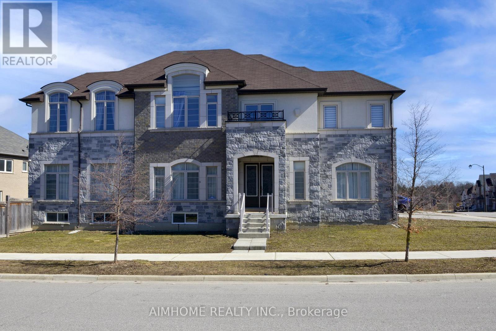 14 Dr Pearson Court, East Gwillimbury, Ontario L9N 0L6 - Photo 3 - N12942156