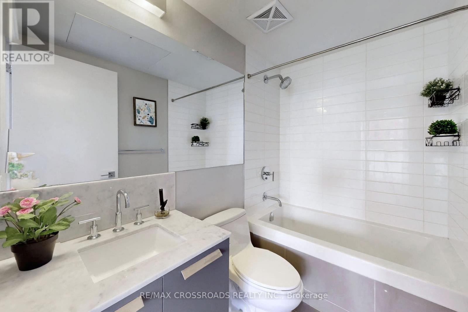 1910 - 57 St Joseph Street, Toronto, Ontario M5S 0C5 - Photo 22 - C12942178