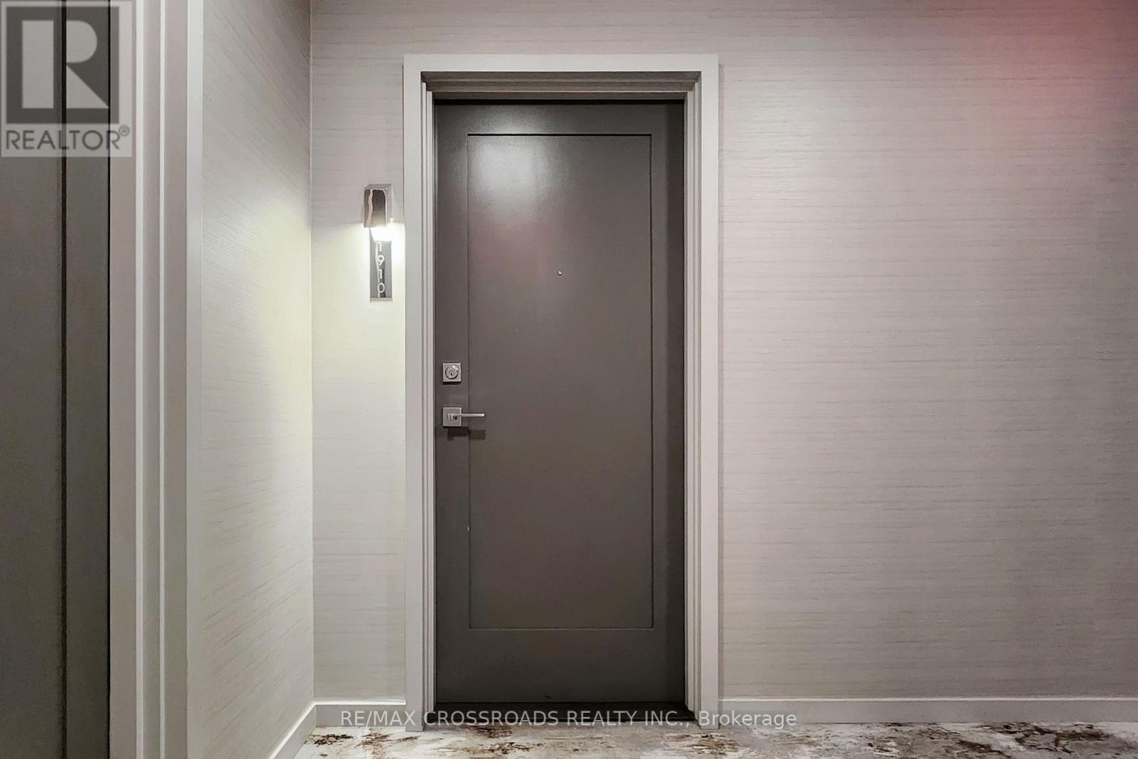 1910 - 57 St Joseph Street, Toronto, Ontario M5S 0C5 - Photo 27 - C12942178