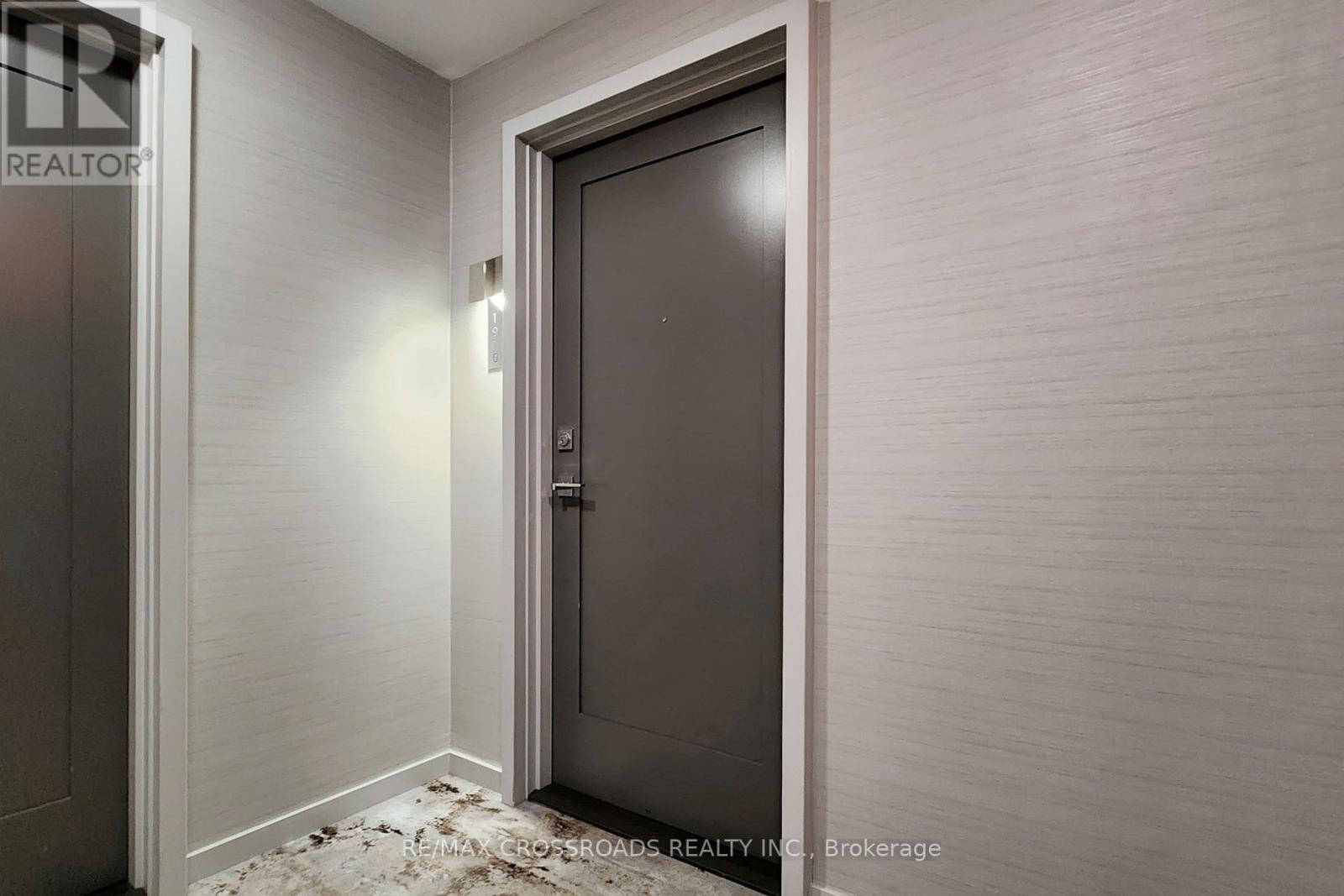 1910 - 57 St Joseph Street, Toronto, Ontario M5S 0C5 - Photo 28 - C12942178