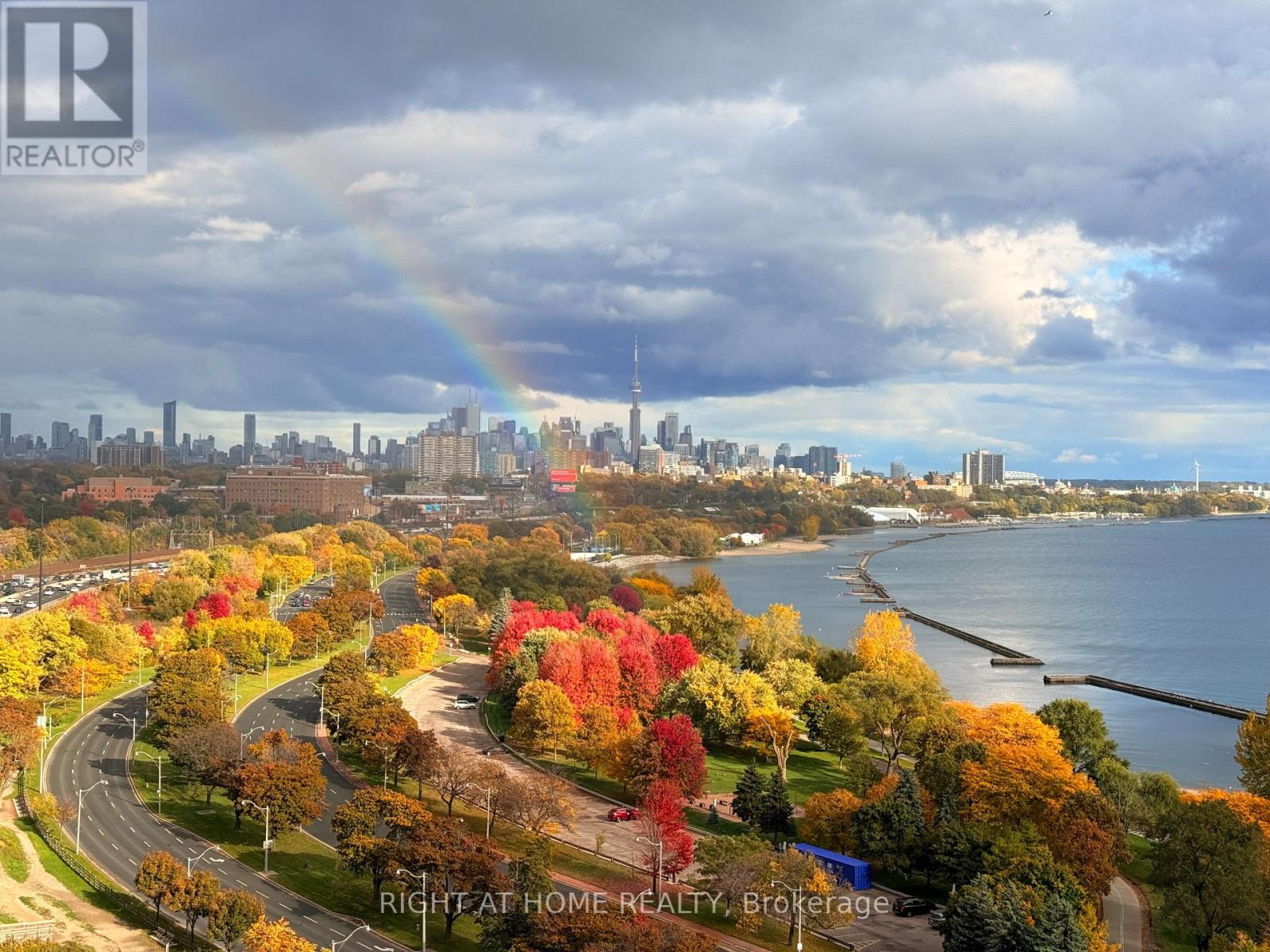 1701 - 1900 Lake Shore Boulevard W, Toronto, Ontario  M6S 1A4 - Photo 14 - W12942176