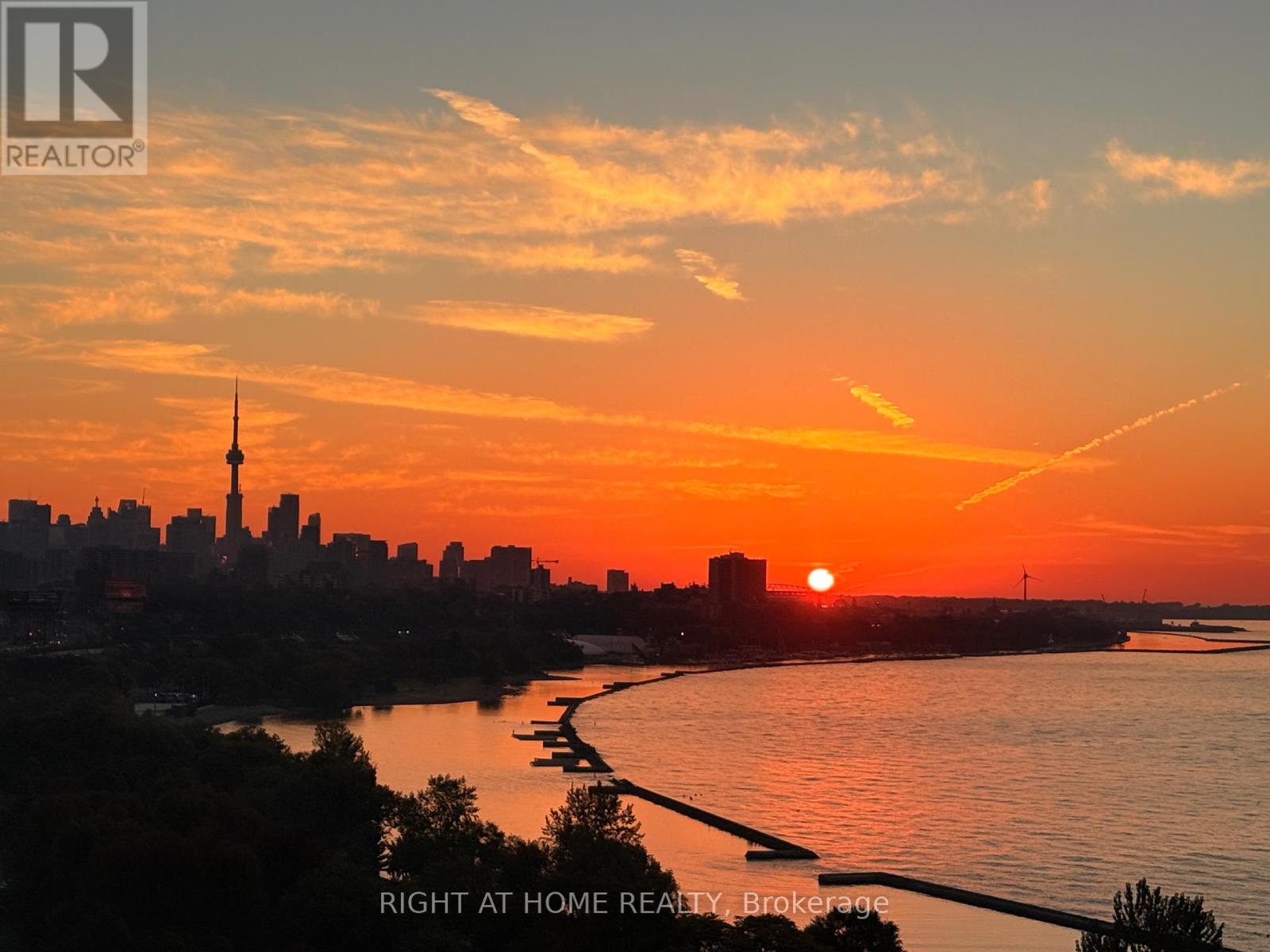 1701 - 1900 Lake Shore Boulevard W, Toronto, Ontario  M6S 1A4 - Photo 15 - W12942176