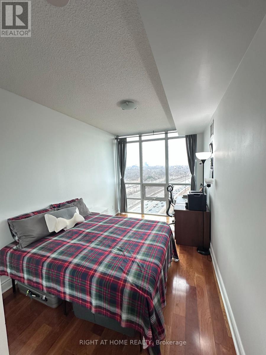 1701 - 1900 Lake Shore Boulevard W, Toronto, Ontario  M6S 1A4 - Photo 5 - W12942176