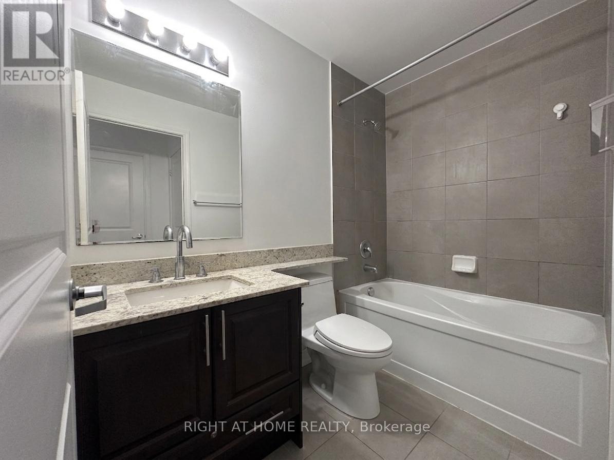 1701 - 1900 Lake Shore Boulevard W, Toronto, Ontario  M6S 1A4 - Photo 8 - W12942176