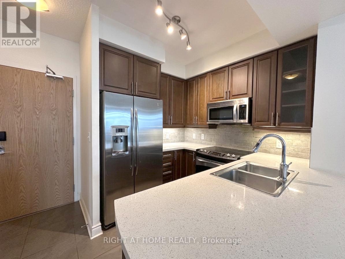 1701 - 1900 Lake Shore Boulevard W, Toronto, Ontario  M6S 1A4 - Photo 9 - W12942176